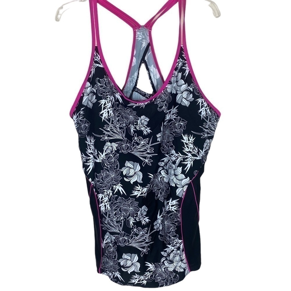 Women’s tankini black and white size 3X  bathing‎ suit top razor back
